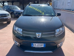 DACIA SANDERO 900 BENZINA 90 CV ANNO 2013